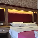 Hotel Senam 2*