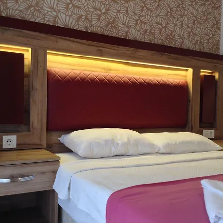 Hotel Senam 2*