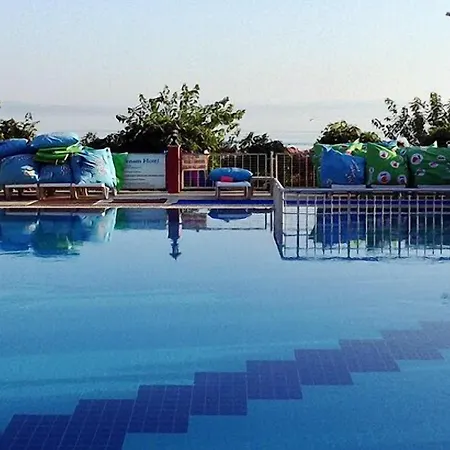 Senam Hotel 2*