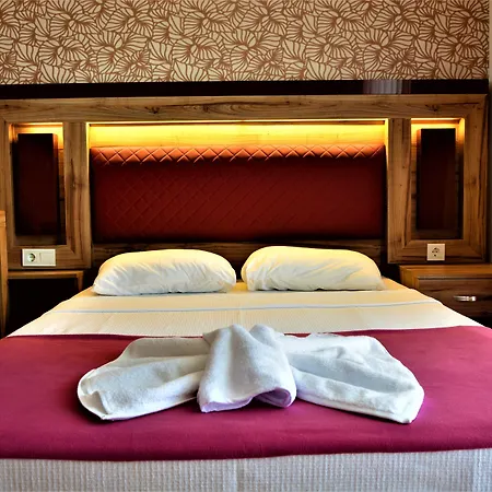 Senam Hotel