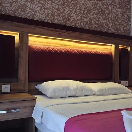 Hotel Senam 2*