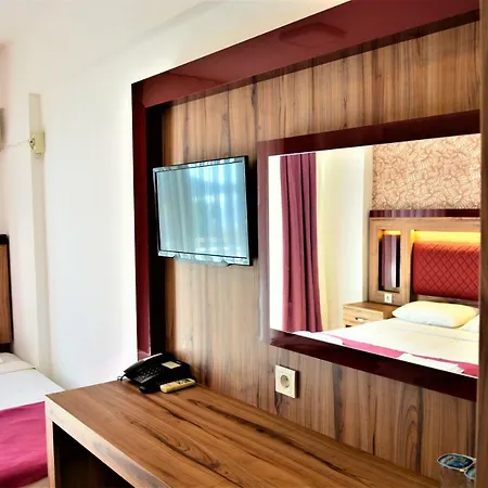 Hotel Senam 2*